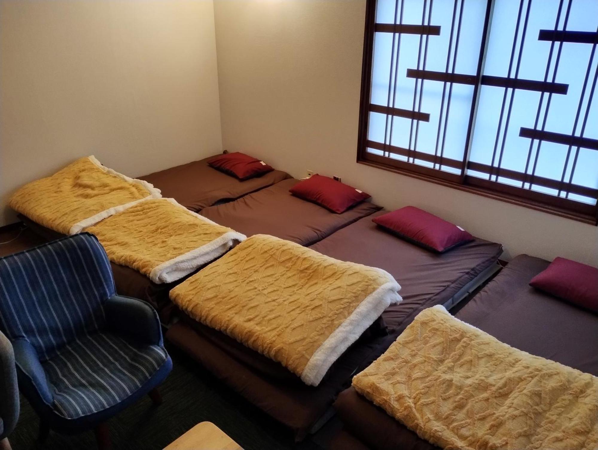 Backpackers Kur Guesthouse Asahirou 旅人湯治客舎朝日楼 Kaga  Eksteriør bilde