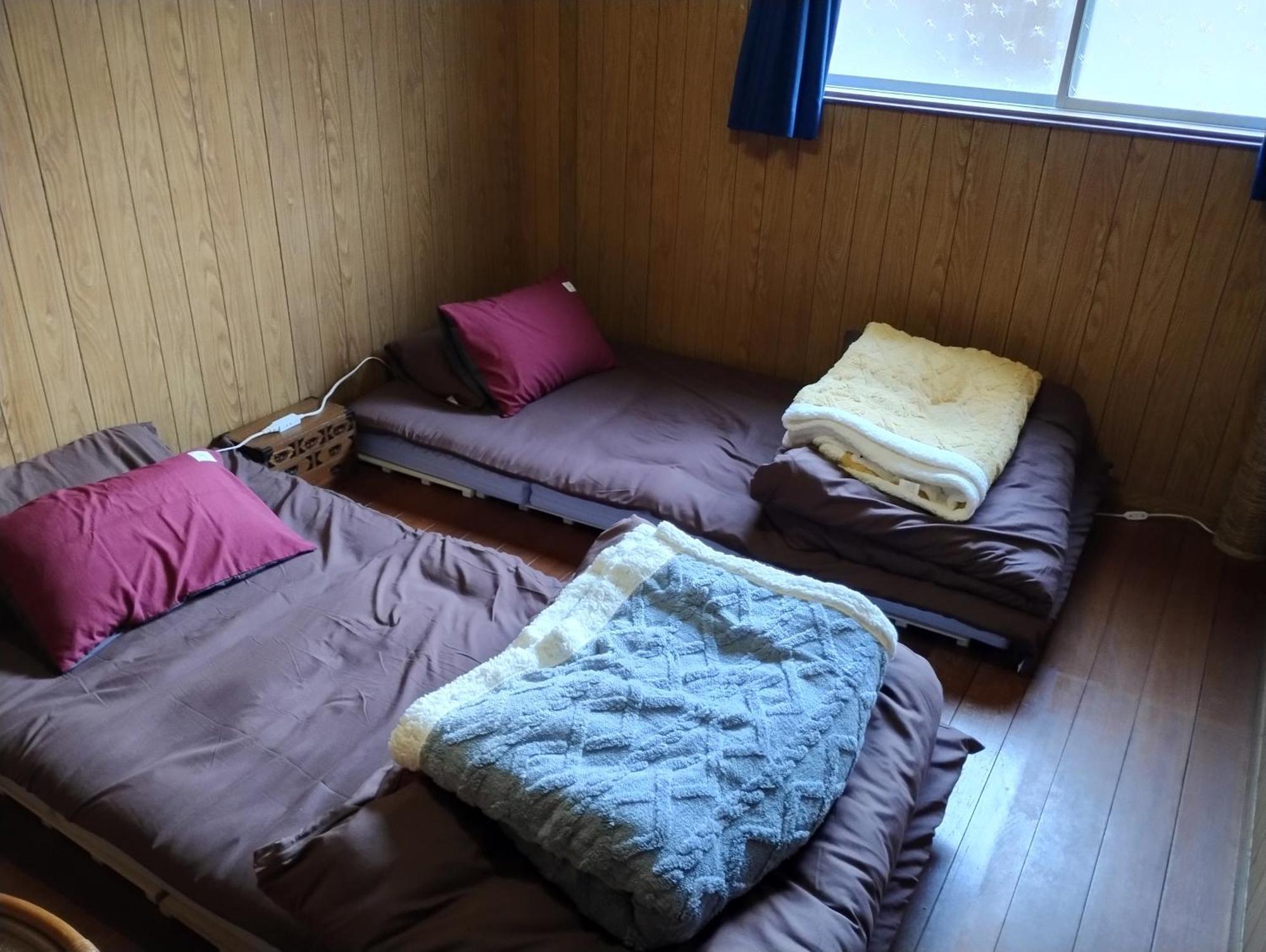 Backpackers Kur Guesthouse Asahirou 旅人湯治客舎朝日楼 Kaga  Eksteriør bilde
